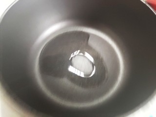 7、白菜豆腐汤,锅内烧热少许食用油