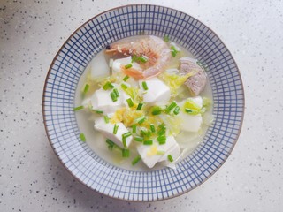 19、白菜豆腐汤,装碗