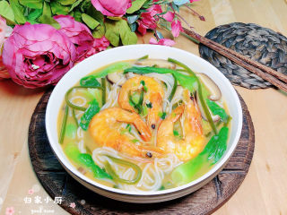 17、三鲜米线,特别鲜亮的三鲜米线上桌了！