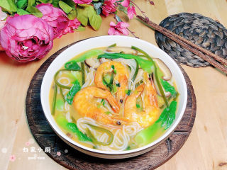 18、三鲜米线,色香味俱全，营养满满滴！