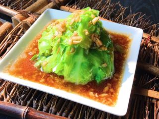 18、蚝汁蒜香卷心菜,看着是不是很有食欲啊.....????????