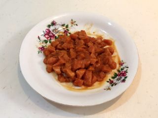 10、改良版 西湖牛肉羹,调匀后腌制5分钟