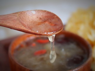 12、超级拉丝红枣桃胶银耳汤,完美拉丝,看得见的胶原蛋白!