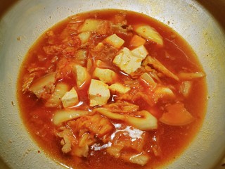 14、辣白菜豆腐汤,煮2分钟