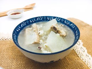 8、冬瓜薏仁排骨汤,成品图