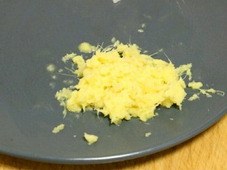 7、脆辣萝卜,姜也切成末