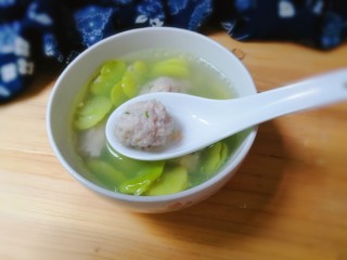 20、蚕豆仁汆汤丸子,丸子嫩滑可口