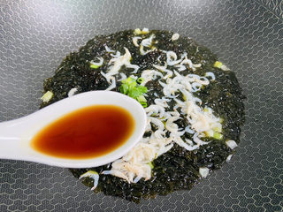 11、紫菜虾皮汤,一勺香醋