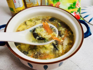 16、木耳蛋花汤,鲜香味美，营养丰富