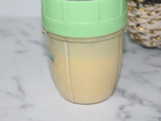 13、冬喝暖饮夏吃冰~芒果奥利奥酸奶昔,如图