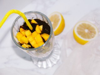 18、冬喝暖饮夏吃冰~芒果奥利奥酸奶昔,好了，成品是不是美美哒，味道也超级好喝哦