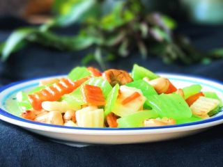 18、双脆时蔬,口感爽脆,营养均衡