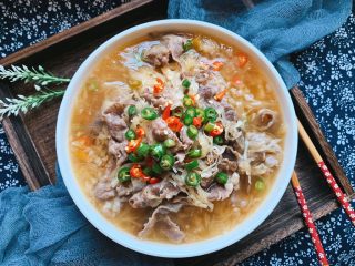 15、酸汤肥牛,哇,好香