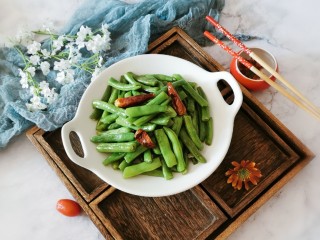 16、爆炒豆角,出锅装盘
