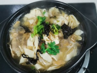 14、干豆腐肥牛砂锅,加紫菜