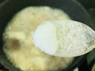16、金针菇豆腐汤,加少许盐