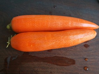 14、牛腩萝卜汤,我喜欢去掉皮，看着干净。