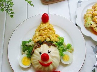 13、小丑趣味早餐 ,这样的早餐看着很简单，但也很丰盛哟！