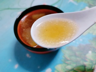 15、排骨冬瓜汤,排骨冬瓜汤就做好了，夏天喝这个汤，清热去火，清甜可口