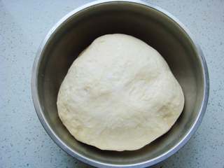 14、葡萄干司康,第二天取出面团。