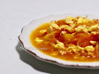 17、最考验厨艺的家常菜—番茄炒蛋,盛出装盘食用