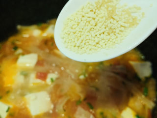 15、番茄豆腐汤,加鸡精