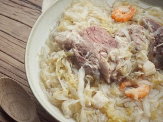 9、承味东北酸菜排骨汤,成品图