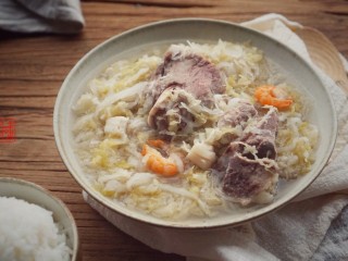 10、承味东北酸菜排骨汤,成品图