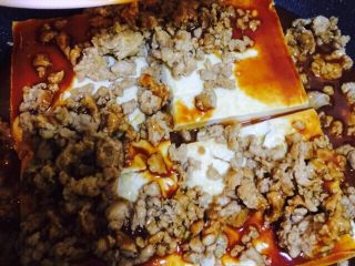 10、茄汁肉沫酿豆腐,中小火
