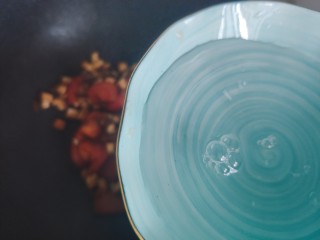 11、西红柿香菇汤,加适量热开水