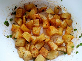 16、孜然土豆,炒匀即可出锅