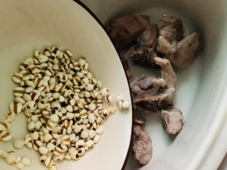 10、冬瓜薏米排骨汤,加薏米