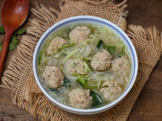 9、萝卜丝汤,一道营养美味的萝卜丝汤就做好了！