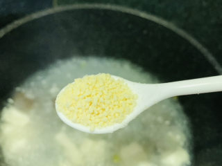 13、鸭血豆腐汤,加少许鸡精