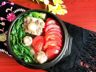 23、杂蔬牛尾汤,杂蔬牛尾汤出锅了