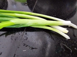 9、西红柿面疙瘩,葱