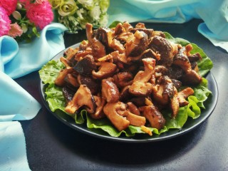 1、孜然香菇,成品图来一张,诱惑一下。