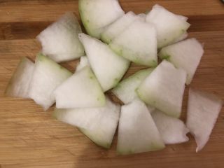 4、冬瓜鸡蛋汤,切片