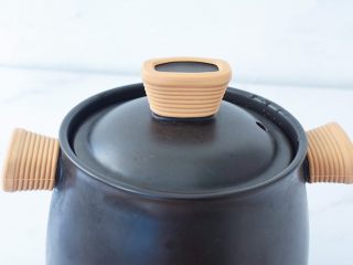 7、椰子鸡汤,大火烧开转小火炖煮40分钟