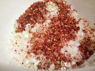 10、香辣萝卜丁,所有配料放一起