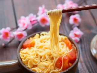 15、西红柿鸡蛋汤面,要尝尝吗？味道不错哦～