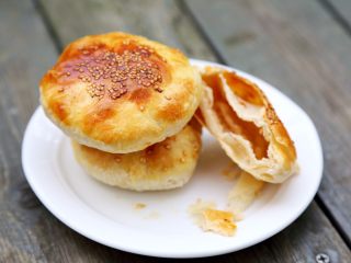 12、糖酥饼,请品尝。