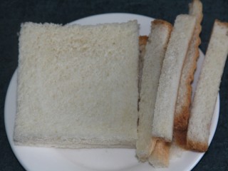 18、鸡蛋沙拉三明治,