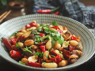 15、椒盐牛肉,习惯性的来个特写，色诱一下亲们的味觉。