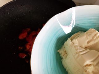 12、西红柿虾干豆腐羹,下豆腐