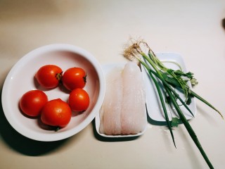 1、酸汤龙利鱼,食材准备好
