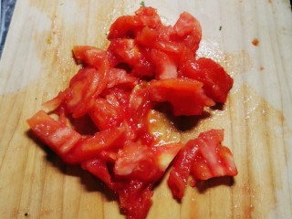 7、酸汤龙利鱼,去皮 切小块