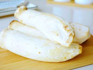 1、【孜然杏鲍菇】PK烧烤金针菇，完胜~,杏鲍菇洗净，控下一水分~