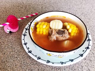 29、美味养生汤   果蔬排骨汤,果蔬排骨汤清淡适宜，不油不腻，甜玉米又甜又脆，山药软糯，排骨鲜香，汤汁鲜美，营养丰富，是适合夏季的美味养生汤~