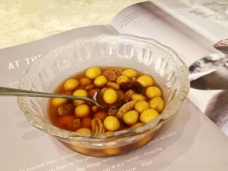 15、南瓜小圆子,因为红糖水熬煮的,所以不加蜂蜜也很甜了。趁热喝还是冷藏喝都很好